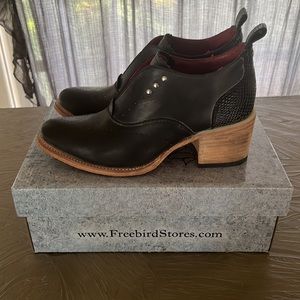 Freebird Sadie Booties Black Size 7